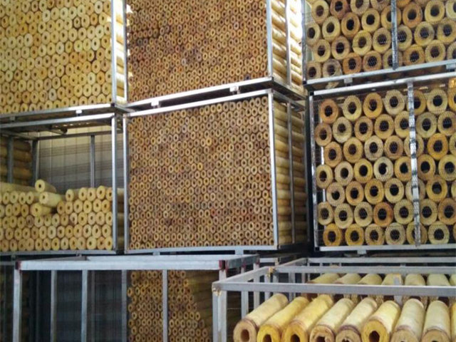 機(jī)制巖棉管